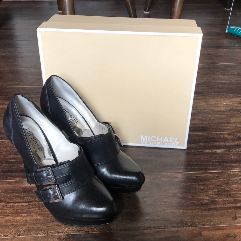 Michael Kors Becca Pump